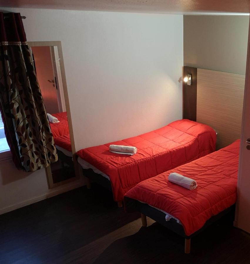 Kyriad Direct Claye-Souilly-Roissy Cdg Екстер'єр фото
